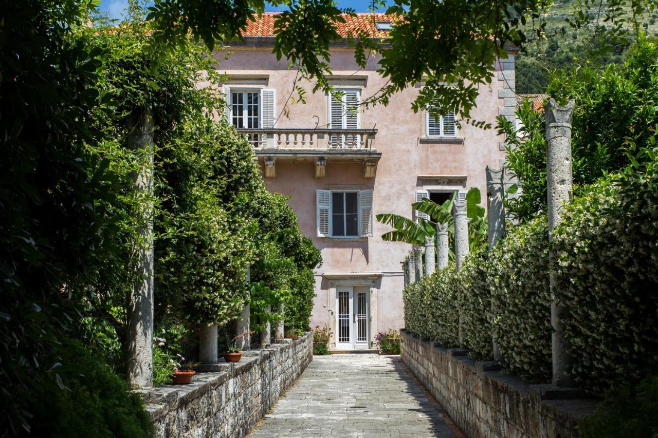 Mansion Center *
